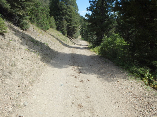 GDMBR: Peddling SE down Marsh Creek road.
